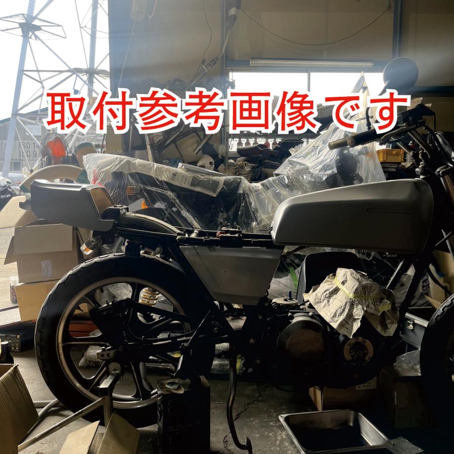 Z400FX 外装セット ４点 セット リプロ品 Z550FX Z400J 等におすすめです サフェーサー仕上げ 塗装にも バイクカスタム サフ仕上げ タンク  サイドカバー テールカウル バイクペイント バイクパーツ 外装キット / マニアックコレクション